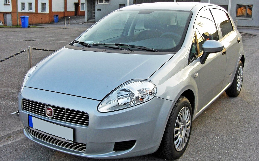 220129161410_Fiat_Grande_Punto_20090402_front.jpg