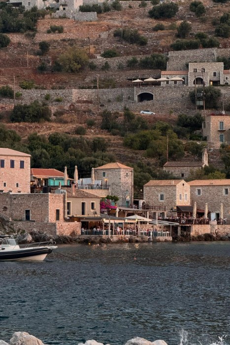 tzolakis3.jpg
