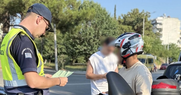 Νέος Κ.Ο.Κ.: Πάνω από 2.600 παραβάσεις βεβαιώθηκαν τη τέταρτη εβδομάδα της εκστρατείας «Μηδενική ανοχή στη μη χρήση κράνους»