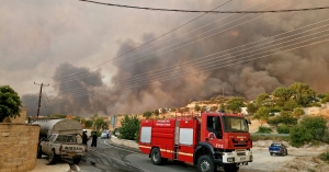 Σε αυξημένη ετοιμότητα την Παρασκευή όλος ο κρατικός μηχανισμός λόγω καύσωνα