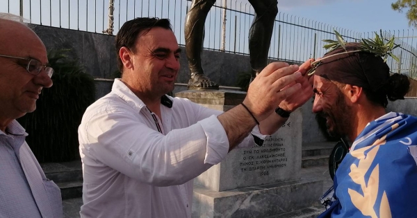 Ο Θεόδωρος Βερούτης στην υποδοχή του Ιταλού αθλητή Αντριάνο Τέγκα στη Σπάρτη (video)