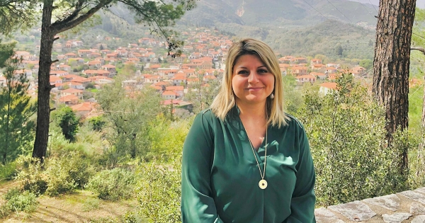 Ευχές της Νάγιας Γρηγοράκου για το Πάσχα 2025