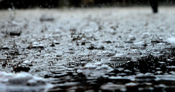 Επικαιροποιήθηκε το έκτακτο δελτίο της ΕΜΥ: Ισχυρές καταιγίδες μέχρι την Τρίτη – Πού θα χτυπήσει η κακοκαιρία τις επόμενες ώρες