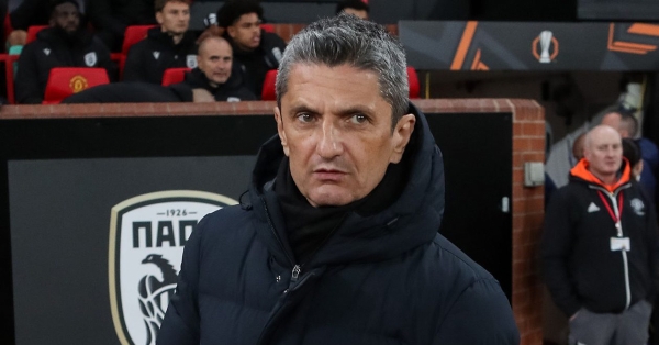 Βαριά «καμπάνα» στον Ραζβάν Λουτσέσκου - 4 μήνες εκτός πάγκων!