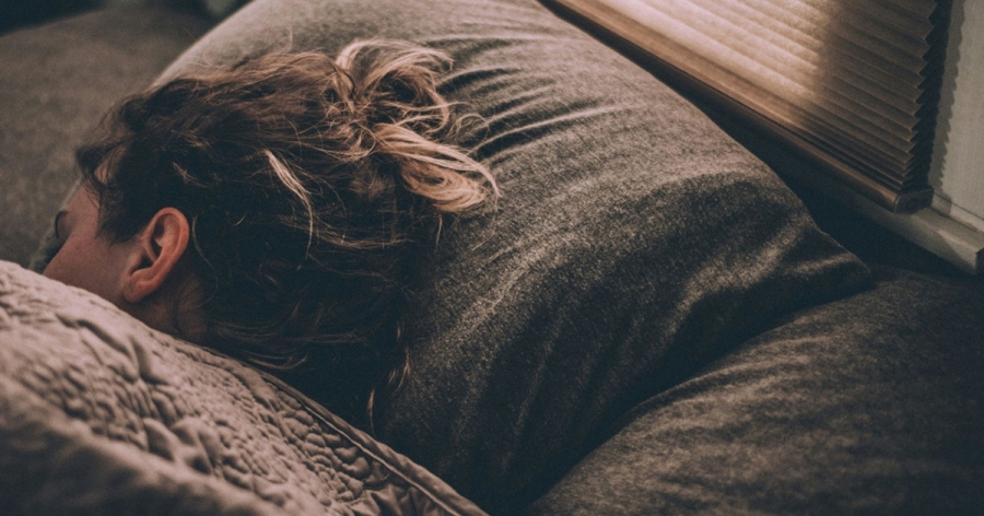 Πώς η θερμοκρασία του υπνοδωματίου επηρεάζει τον ύπνο