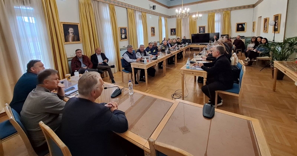 Συντονιστικό Όργανο Πολιτικής Προστασίας Περιφέρειας Πελοποννήσου: Έμφαση στην πρόληψη ενόψει της αντιπυρικής περιόδου 2025