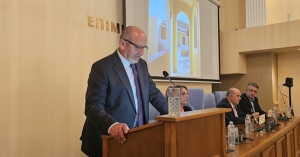 Εξαιρετική η ομιλία του Προέδρου του Επιμελητήριο Λακωνίας στην κοπή της πίτας - Βράβευση Επιχειρήσεων (video)