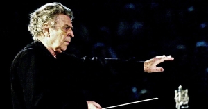 Μίκης Θεοδωράκης: 100 χρόνια από τη γέννησή του - Οι μεγάλοι σταθμοί της ζωής του