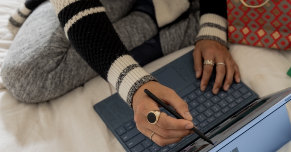 Voucher για laptop, tablet: Πάνω από 65.000 αιτήσεις στον πρώτο κύκλο- Οι δικαιούχοι για το δεύτερο κύκλο