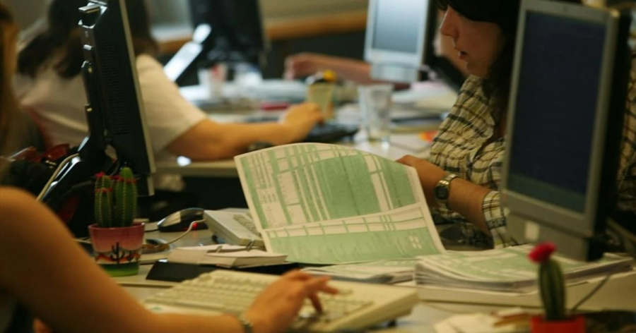 Τι αλλάζει για αποσπάσεις τρίτεκνων και πολύτεκνων υπαλλήλων του Δημοσίου