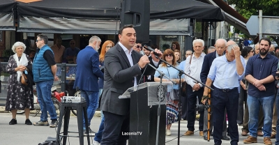 Στα αποκαλυπτήρια της προτομής του ήρωα ιατρού Χρήστου Καρβούνη παρέστη ο Θ. Βερούτης