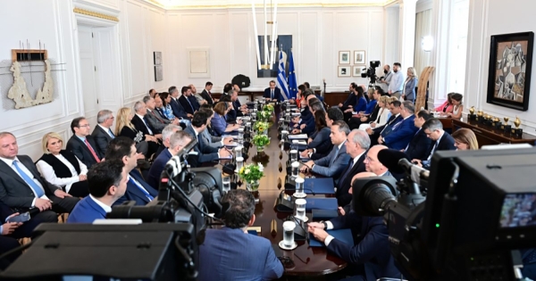 Ο υπουργός-«φάντασμα» που πιάστηκε και αδιάβαστος