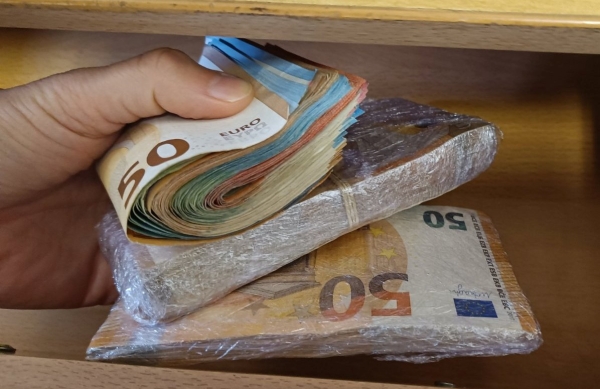 Χρήμα, Ναρκωτικά &amp; Όπλα οι 4 συλληφθέντες