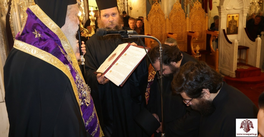 Χειροθεσίες Πνευματικών κατά τον τελευταίο Κατανυκτικό Εσπερινό στον Ι.Ν. Οσίου Νίκωνος