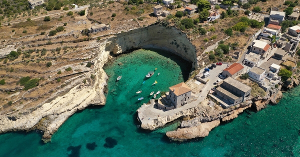 Κοινωνικός τουρισμός ΔΥΠΑ: Αρχίζουν οι αιτήσεις για 300.000 vouchers – Η διαδικασία και οι δικαιούχοι