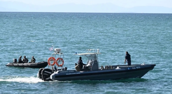 Ακρωτηρίο Ταίναρου | Φορτηγό πλοίο και σκάφος Λιμενικού περισυνέλλεξαν 55 αλλοδαπούς