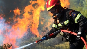 Να αναγνωριστεί το επάγγελμα του πυροσβέστη ως επικίνδυνο και ανθυγιεινό