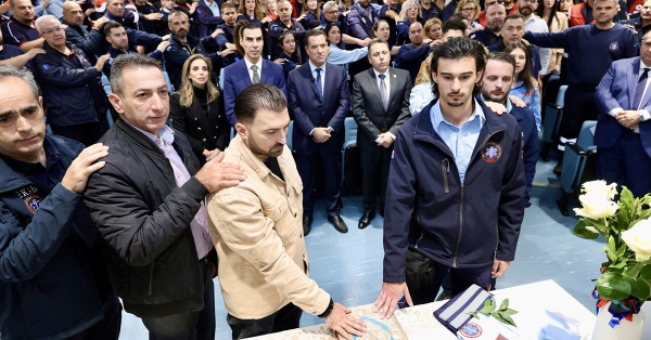 ΕΚΑΒ: Ορκίστηκαν 158 νέοι διασώστες – πληρώματα ασθενοφόρων