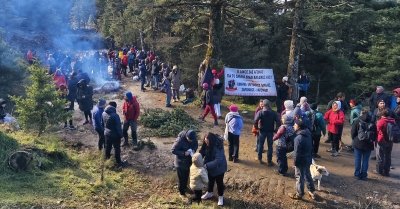 Προσαγωγή πολίτη στον Κοσμά για “ρόλο τσιλιαδόρου” – Καταγγελίες για παραβίαση δικαιωμάτων