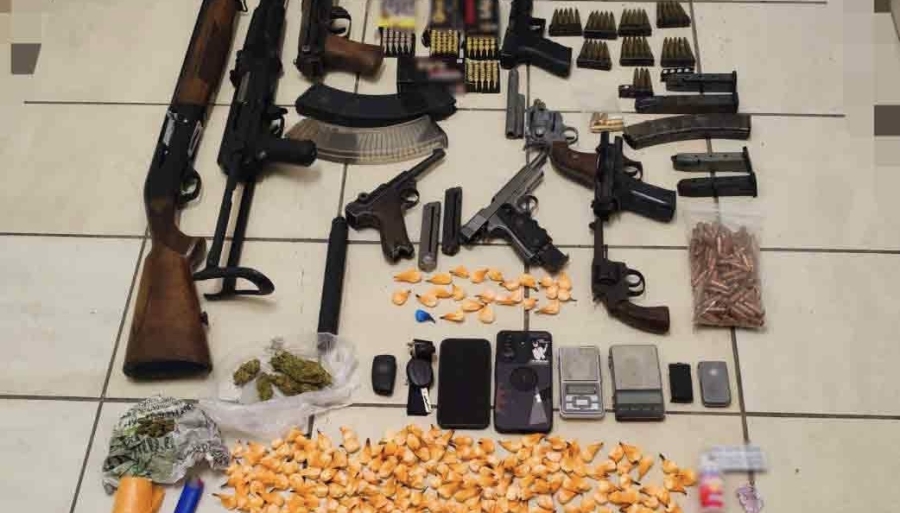 Σπάρτη: Συνελήφθησαν 2 άτομα για παράβαση των νομοθεσιών για ναρκωτικά και όπλα