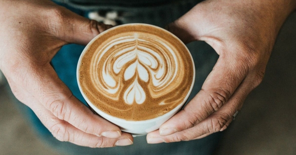 Ελληνική Ένωση Καφέ: Ζητεί κατάργηση του Ειδικού Φόρου Κατανάλωσης – Επιστολή στον πρωθυπουργό