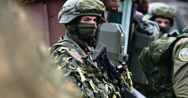 Ένστολοι: Αύξηση αμοιβής σε Ενόπλες Δυνάμεις και νυχτερινούς