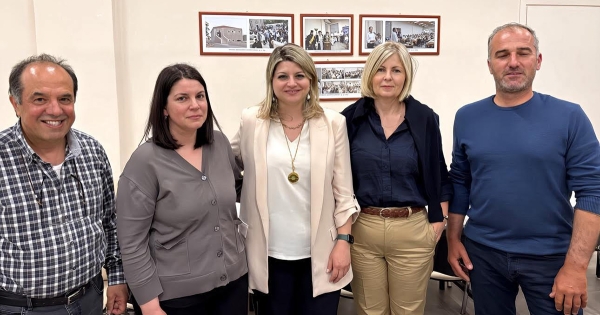 Παρέμβαση της Ν. Γρηγοράκου για τα παιδιά στο φάσμα του αυτισμού στη Λακωνία – Ερώτηση σε τρεις Υπουργούς