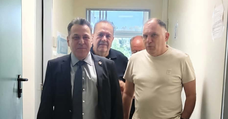 Επίσκεψη του προέδρου του ΕΚΑΒ στη Σπάρτη παρουσία του Νεοκλή Κρητικού