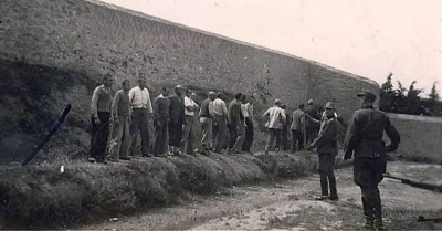 Καισαριανή – Λίνα Μενδώνη: Αυθεντικές οι φωτογραφίες από τις εκτελέσεις