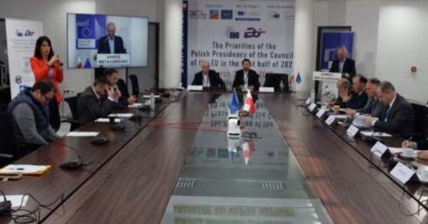 Με τη συνεργασία της Περιφέρειας Πελοποννήσου η συνδιάσκεψη στη Μεγαλόπολη για τις Προτεραιότητες της Πολωνικής Προεδρίας στο Συμβούλιο της Ε.Ε.