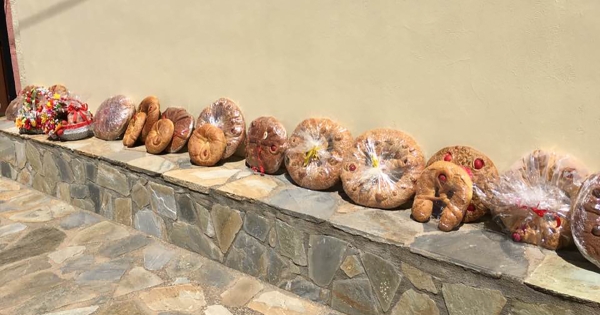 Το Έθιμο της «Κουλούρας» στη Λιαντίνα Λακωνίας τη Δευτέρα του Πάσχα