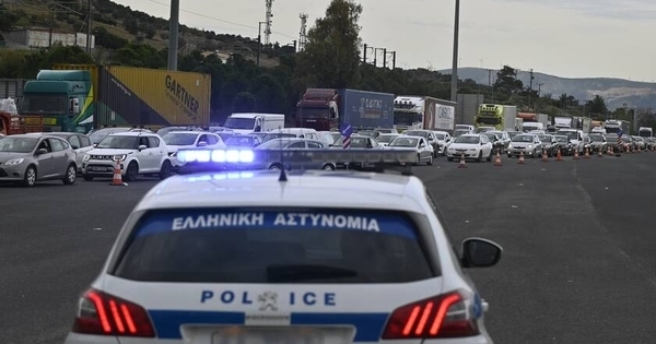 Πάσχα: Τα μέτρα της Τροχαίας για την ασφάλεια των εκδρομέων - Τι ισχύει για τα φορτηγά