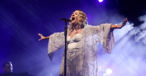 Ξεκίνησε η προπώληση εισιτηρίων για τη συναυλία της Νατάσσας Μποφίλιου στον Κλαδά Λακωνίας