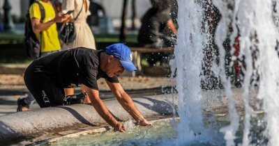 Μετά τη ζέστη, έρχονται μελτέμια το Σαββατοκύριακο και ακολουθεί νέος γύρος υψηλών θερμοκρασιών