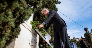 O Θ. Δαβάκης στο Μνημόσυνο των 63 πεσόντων αεροπόρων του C-130 που συνετρίβη στην Όθρυ