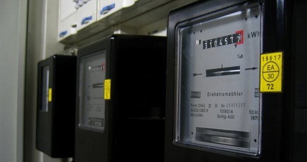 Ηλεκτρικό ρεύμα: Aπό το Φεβρουάριο το νέο διζωνικό τιμολόγιο - Ποιες ώρες θα είναι φθηνότερο