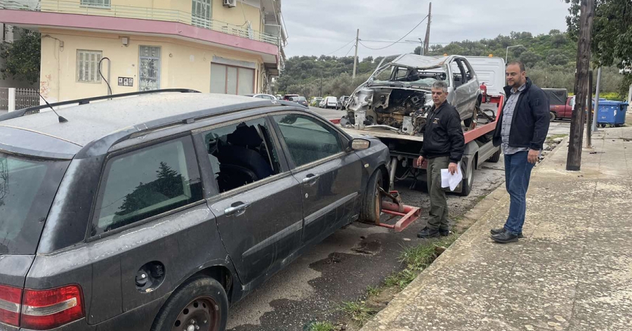 Απομάκρυνση εγκαταλελειμμένων οχημάτων από τους δρόμους της Σπάρτης