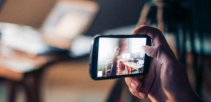 Συνελήφθη 60χρονος γιατί έβγαζε φωτογραφίες 22χρονη