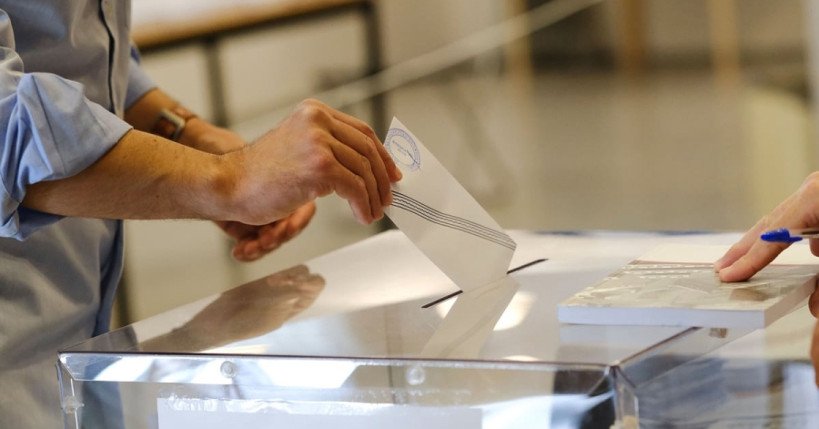 Δημοσκόπηση MRB: Στο 28,8% η ΝΔ, στο 14,5% το ΠΑΣΟΚ - Τι λένε οι πολίτες για Λ. Κοβέσι και για τα τρία υπό εκκόλαψη κόμματα
