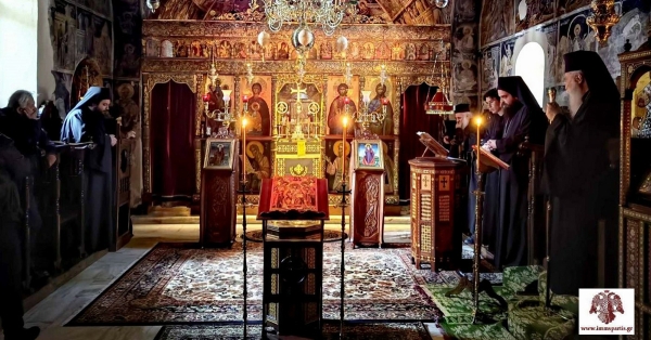 Σε κατανυκτικό κλίμα η ακολουθία του Μεγάλου Κανόνος στην Ι.Μ. Αγίων Αναργύρων Πάρνωνα