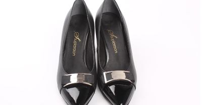 Εμφανίσεις στο γραφείο που δείχνουν ακριβές: πως να χρησιμοποιήσεις τα κομμάτια που έχεις στη ντουλάπα