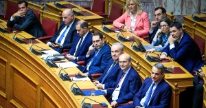 Δημοσκόπηση Alco: «Καθόλου ικανοποιημένοι» σχεδόν 6 στους 10 με την απόδοση της κυβέρνησης