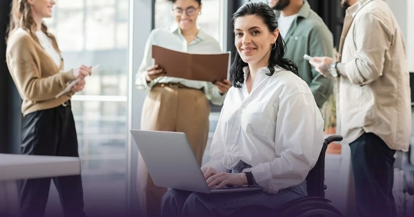 ΔΥΠΑ: 600 άνεργοι με αναπηρία προσλήφθηκαν σε δήμους – Αιτήσεις για νέα δράση με επιδότηση