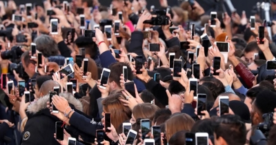 Πόσοι άνθρωποι έχουν smartphones σε όλο τον κόσμο;