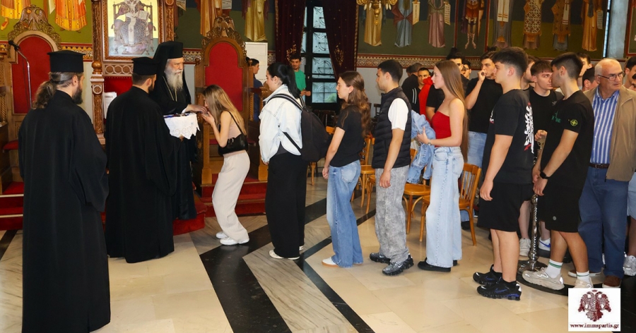 Ισχυρά πνευματικά μηνύματα κατά την Παράκληση για τις Πανελλαδικές στον Ι.Ν. Αγίου Νικολάου Σπάρτης
