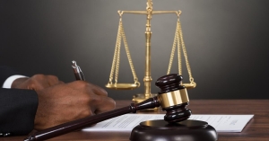 Νέα ψηφιακή εφαρμογή για την υποβολή συμβάσεων δικηγόρων με τους πελάτες τους