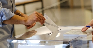 Δημοσκόπηση MRB: Επτά στους 10 λένε ότι η χώρα είναι σε πορεία κρίσης και αβεβαιότητας