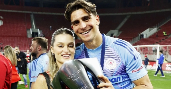 Στη Λακωνική Μάνη απολαμβάνει τις διακοπές του ο Κωνσταντίνος Τζολάκης