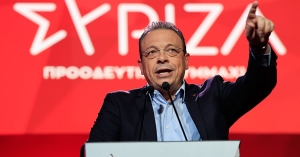 Σωκράτης Φάμελλος: Μόνιμη μείωση του ΦΠΑ, 13ος και 14ος μισθός για τους δημόσιους υπαλλήλους