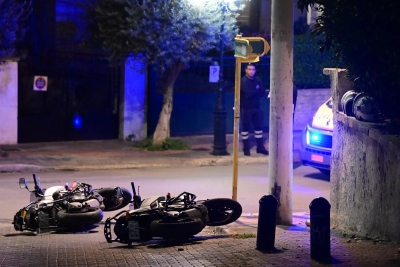 Άγιος Δημήτριος: Διαρρήκτες εμβόλισαν αστυνομικούς – Τρεις τραυματίες, έπεσαν πυροβολισμοί